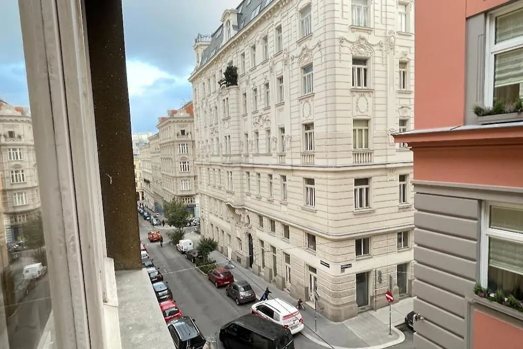 Mariahilfer Street Apartment Vienna